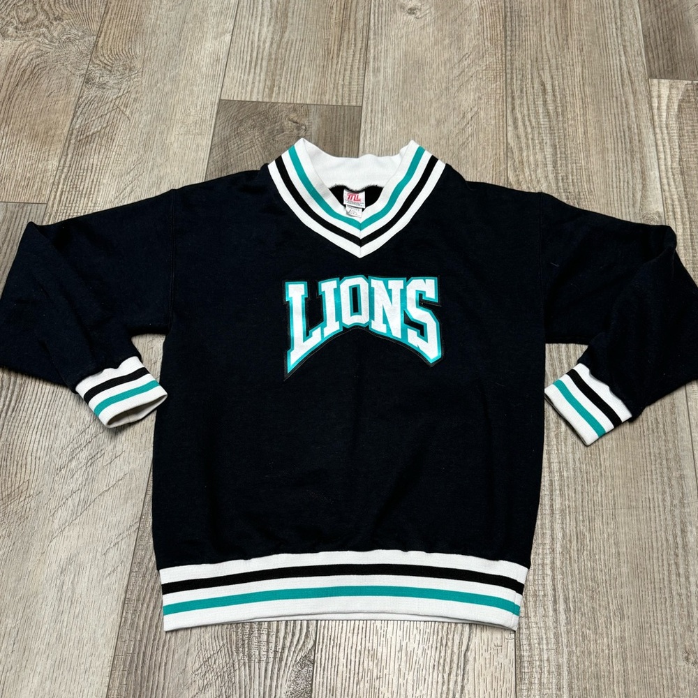 Vintage V neck Team Leader cheer varsity sweater black stripes Lions med